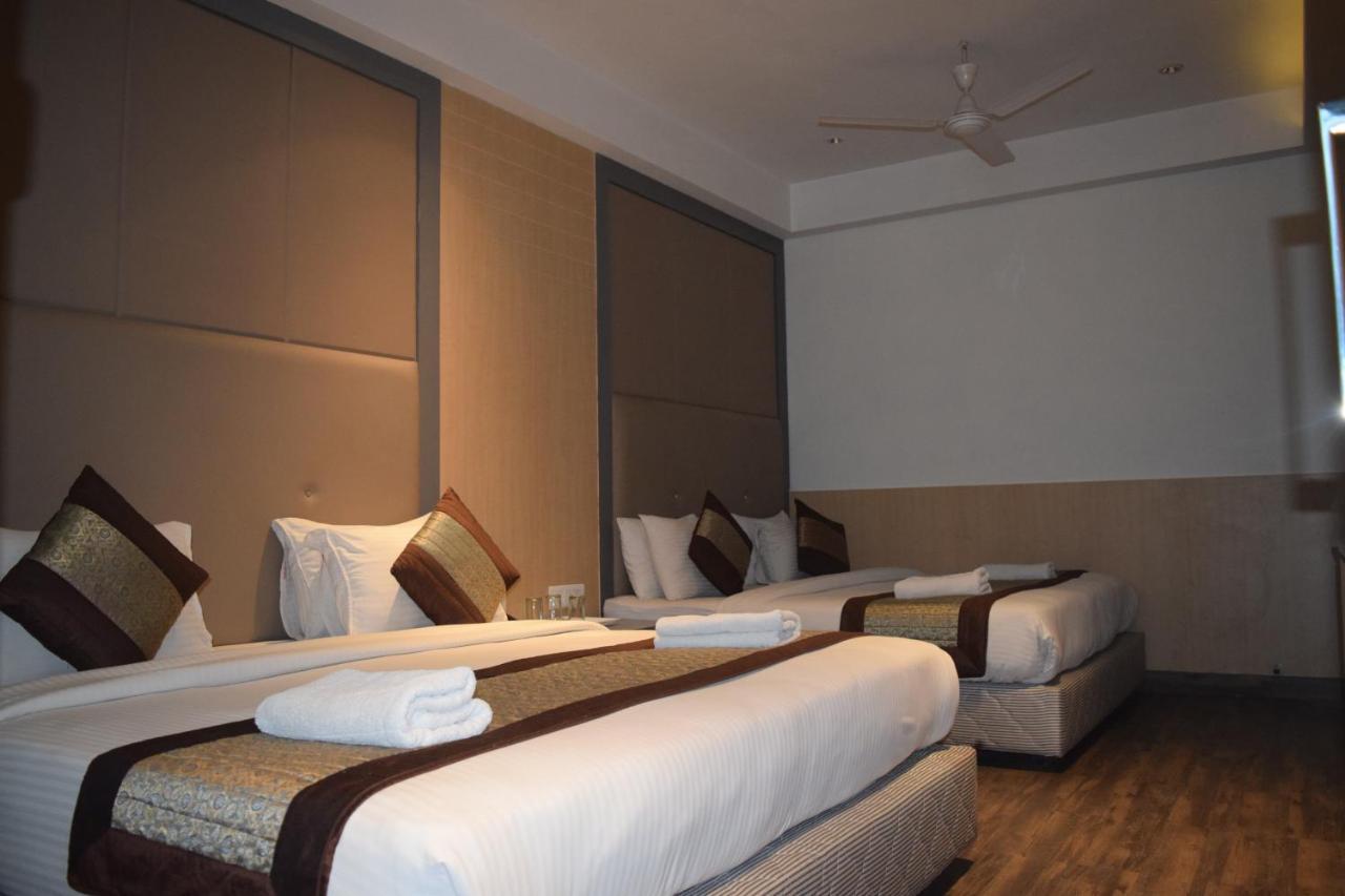 Hotel Superb 5 Mins Walk From New Delhi Station Dış mekan fotoğraf